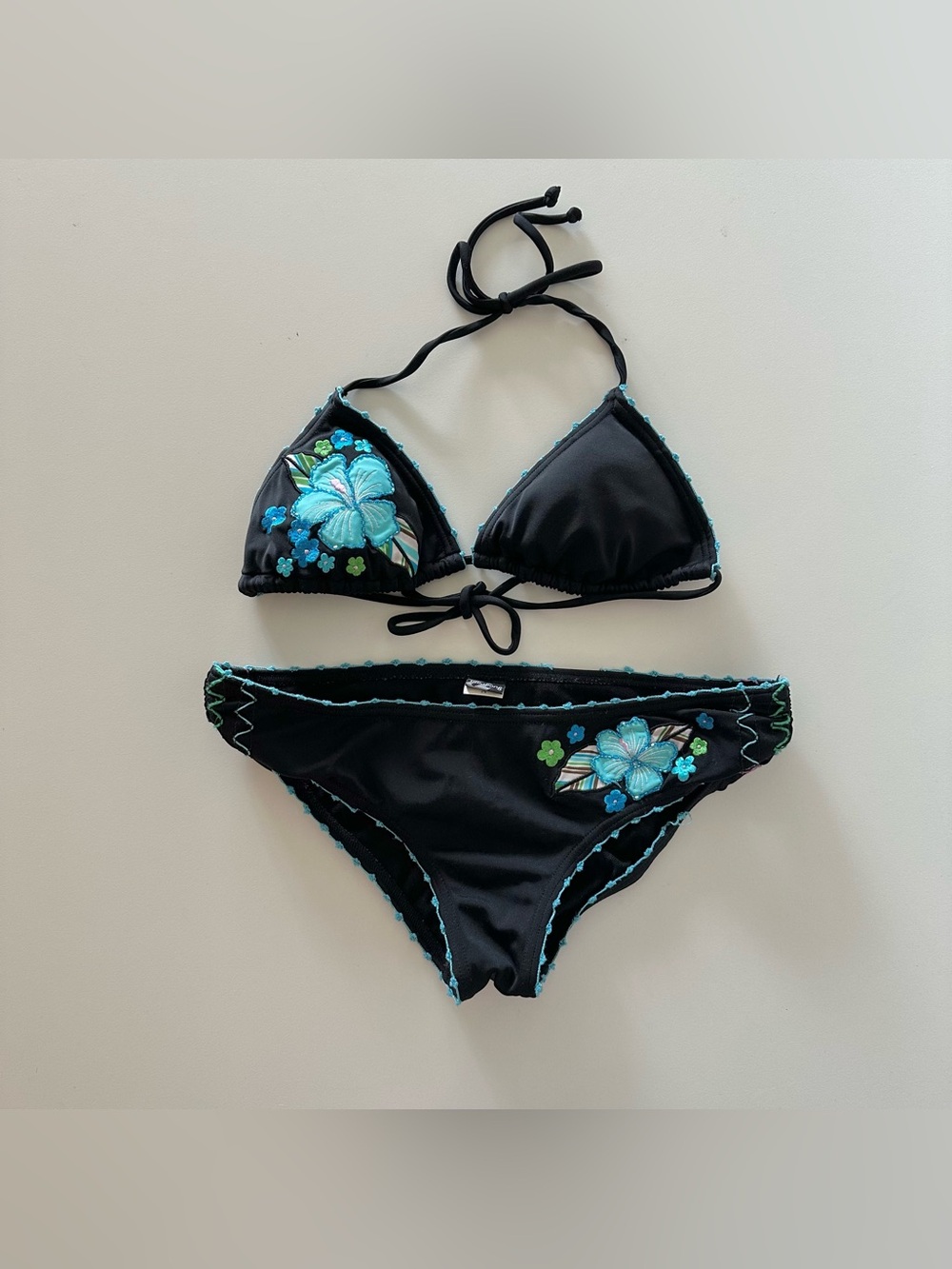Vintage Y2K Billabong Hibiscus Floral Beaded Bikini M Set Hawaiian Black Blue